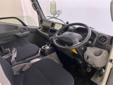 インパネはシンプルなデザイン。運転もしやすそう♪