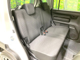 高品質なオリジナルフロアマットもオプションにてご用意しております。お好きなデザインやカラーをお車に合わせて選んでいただくことができます♪