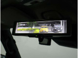 デジタルインナーミラー装備!車両後方のカメラの映像をデジタル補正で視認性を向上させてインナーミラー内に表示します♪視界を遮るものがなく、後席に同乗者がいても後方を確認しやすく安心です♪