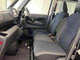 【車内ルームクリーニング済】専門スタッフにより車内はきれいにルームクリーニングを行っております。