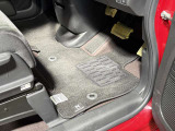 ☆全車専用機械でルームクリーニング施工してます!シートも、もちろん汚れや破れも無く非常に良いコンディションですよ☆(パックによります)