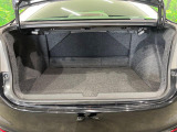 後席を格納すると、これだけの広さが!シーンに合わせたシートアレンジで、大きな荷物も積むことが出来ます♪
