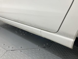 外装にキズ、色あせあります。