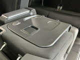 【シートバックテーブル】助手席シートをアレンジでテーブルに変身♪車内でのお食事などで活躍します♪