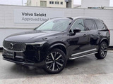 ブラックのボディが際立つ、堂々としたXC90。