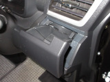 運転席にはドリンクホルダーがあります。取りやすい位置にありますからドライブも楽しくなりますね!
