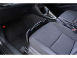 助手席シートにお買い物アシストが付いてます♪ブレーキ時の荷物の脱落防止に役立ちます!