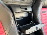 車検証ブックを収納可能!