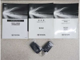 キーを取り出さずにドアを施錠&解錠。クルマの始動も可能です。
