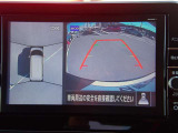 上からの視点で狭い駐車場への駐車などに役立つアラウンドビューモニターです♪