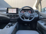 広々とした視界を体感できます。運転が楽しくなりますね。