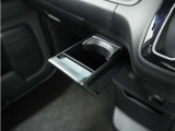 ◆ドリンクホルダー◆手の届きやすい場所にドリンクホルダーがあり、とても便利です。
