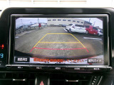 バックモニター付きですので、日常の駐車はもちろん、人や障害物などを映像で確認できるので安心です!(補助装置になりますので、目視でもご確認ください)