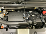 コンパクトなエンジンルームで、室内空間を確保しています。ホンダのMM思想(マンマキシマム・メカミニマム)は今でも受け継がれています。