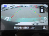 ナビ画面にアラウンドビュ-モニタ-(リアワイド)の映像を映し出しています。  狭い場所での車庫入れをサポ-トしてくれる便利アイテムです。