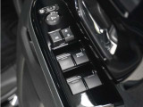 ◆パワーウィンドウスイッチ◆運転席から全席の窓の開閉操作を行うことが出来いつでも換気ができます!
