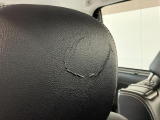 ☆アウトレット車☆運転席のヘッドレストにシワがございます。お買い求めやすい価格で展示する為に現状での販売です。必要に応じて修理・交換のご希望がございましたら申し受けいたします。