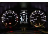 マルチインフォメーションディスプレイ付きのメーターです!エコ運転へ導く多彩な情報を表示してくれます。