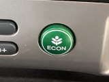 ★ECONスイッチ★ エコドライブを加速しよう!スイッチをONにすると、運転の仕方によるロスを抑え込み燃費をよくするようクルマが頑張ります(*^ー^*)燃費向上にチャレンジ♪