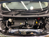 エンジンルームもクリーニング済みできれいですよ。日産の整備士がしっかりと丁寧に点検していますので安心してお乗りいただけます