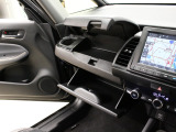Honda認定中古車ならではの無料保証付き!延長保証も御用意しております。ハイブリッド車両については初度登録から10年目までハイブリッド機構を保証いたします。全国Honda Cars店舗、一律対応!