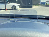 アクティブドライビングディスプレイ 車速やナビのルート誘導など走行時に必要な情報を表示 視線の移動が少なくて確認出来る構造になっています。