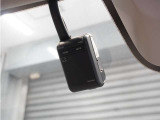 ◆ドライブレコーダー◆映像・音声などを記録する自動車用の装置です。 もしもの事故の際の記録はもちろん、旅行の際の思い出としてドライブの映像を楽しむことができます。
