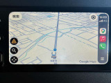 グーグルマップをカーナビとして使用できます。常に最新の地図が使えます。他の地図アプリももちろん使用できます。