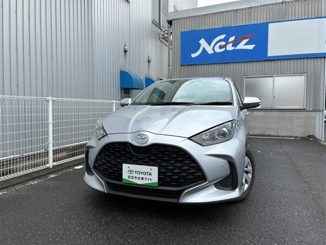 ヤリス 1.0 X 