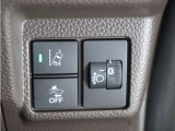◆VSA◆横滑り防止装置が装備されています。コーナーリング時の横すべりを抑える機能と、車両の急激な挙動変化を抑える機能で、安定した走行を実現しています。運転に安心とゆとりが出来ます。