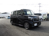 中古車購入時「パンク保証」をご案内しております。万一のパンクやバーストの際に、同等新品タイヤへの交換が可能です。(タイヤと交換工賃が対象です。免責金額と廃タイヤ処分料が必要になります。)
