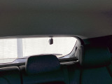 別途SDカードの購入が必要です。運転中の映像・音声などを記録して、交通事故やトラブルが起きた時の正確な状況把握に役立つドライブレコーダーが装着されています。