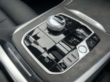 国道246号線沿い、南町田グランベリーパーク駅すぐ。BMW Premium Selection 東名横浜/〒194-0004 東京都町田市鶴間5-18-1