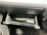 「収納スペース」使いやすい収納を、使いやすい場所に。様々な場所に収納スペースがあり使い勝手も良いので車内もスッキリして綺麗を保てます