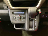 納車前にはプロのメカニックが、各部の点検を行います。ディーラーにしか出来ない品質、そしてサービスできっと満足していただけると思います!