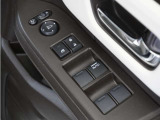 ◆パワーウィンドウスイッチ◆運転席から全席の窓の開閉操作を行うことが出来いつでも換気ができます!