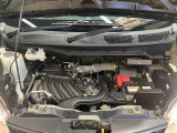 エンジンルームもクリーニング済みできれいですよ。日産の整備士がしっかりと丁寧に点検していますので安心してお乗りいただけます