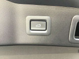 パワーリフトゲート付きで荷物の出し入れも楽々♪