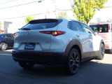 後ろも見やすいハッチバック!リアデザインまで拘るMAZDAデザインを是非ご覧ください!
