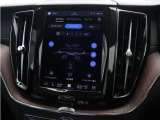 快適性や操縦性を高める電子制御式4輪エアサスペンションを採用した、ドライビングモード選択式FOUR-Cアクティブパフォーマンスシャシーを装備しています。