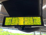 【デジタルインナーミラー】後席の大きな荷物や同乗者で後方が確認しづらい時でも安心!カメラが撮影した車両後方の映像をルームミラー内に表示。クリアな視界で状況の確認が可能です!