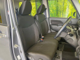 運転席シート廻りは使用感も少なく、良好な状態となっています。前オーナー様が丁寧に使っていたことがよくわかりますね。