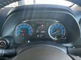 視認性の良いメーターパネル☆カラーディスプレイには運転をサポートするさまざまな情報を表示します☆