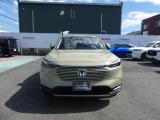 LEDヘッドライト装着車なので、夜間走行も明るく安全な走行をサポートいたします