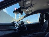 広々とした視界を体感できます。運転が楽しくなりますね。