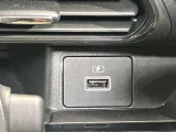 【USB電源ソケット】バッテリーが少なくなっても大丈夫!携帯やゲーム機などUSBにつないで車内で充電ができます!