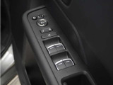 ◆パワーウィンドウスイッチ◆運転席から全席の窓の開閉操作を行うことが出来いつでも換気ができます!