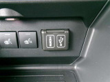 USB&HDMI入力端子で電子機器などの充電や接続もスムーズに行えます。