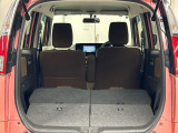 普段のお買い物や通勤、送迎等に十分な荷室スペースを確保しております。セカンドシートを倒すと、大きな荷物の積載も可能です♪
