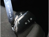 ■イモビライザー標準装備のエンジンキー 「イモビライザー」専用キー側のIDコードと車両側のIDコードを照合し、一致すればエンジンを始動させることができる盗難防止機能。